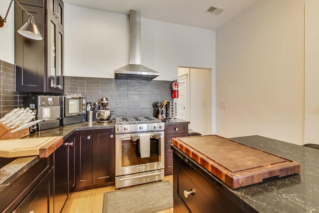 4br2ba Remodeled Home In The Heart Of The Castro!