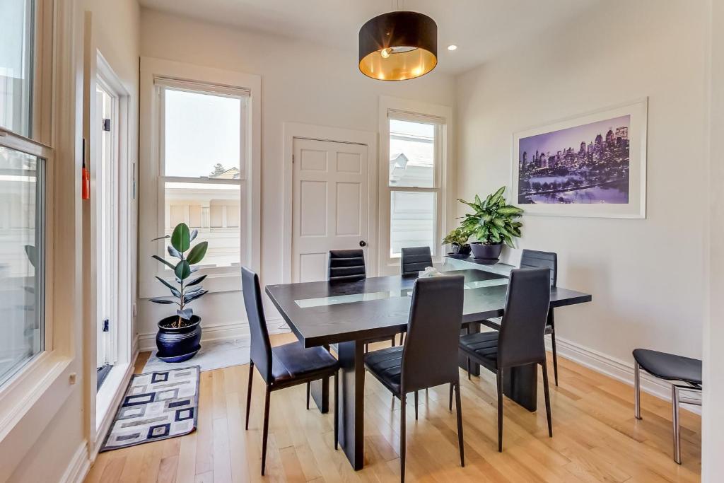 4br2ba Remodeled Home In The Heart Of The Castro!