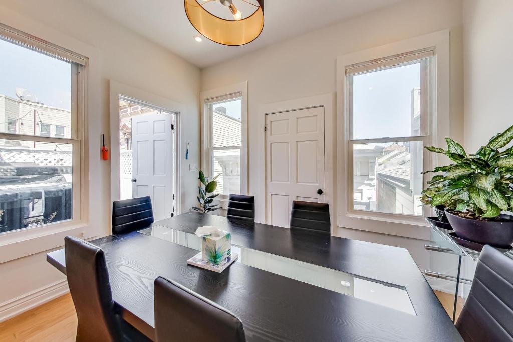 4br2ba Remodeled Home In The Heart Of The Castro!