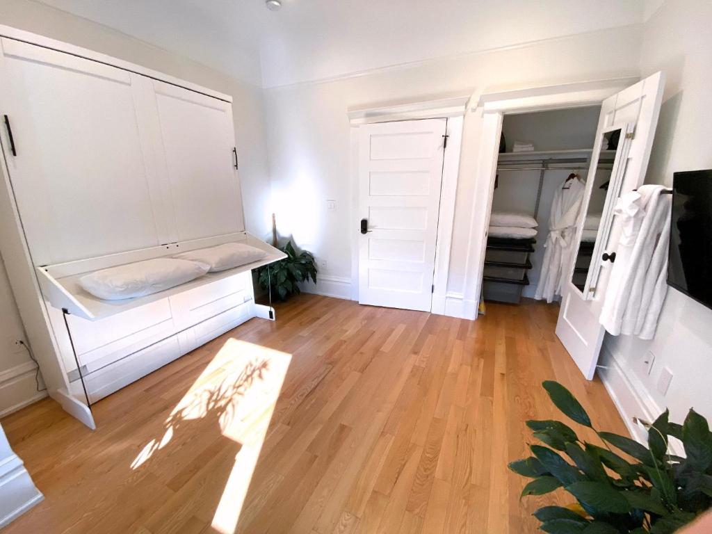 4br2ba Remodeled Home In The Heart Of The Castro!